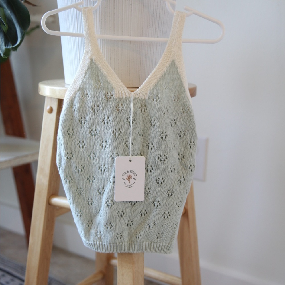 Fin and Vince pointelle tank size 4/5y BNWT